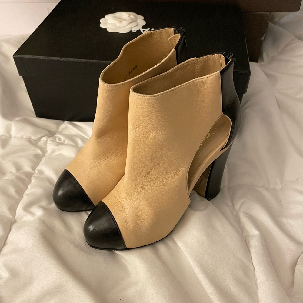 Authentic Chanel ankle boots size 36